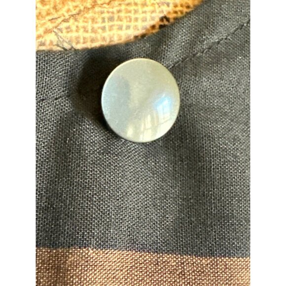 Vintage Striped Midi Dress With Button Closure & Puffed Sleeves - Picture 3 of 14